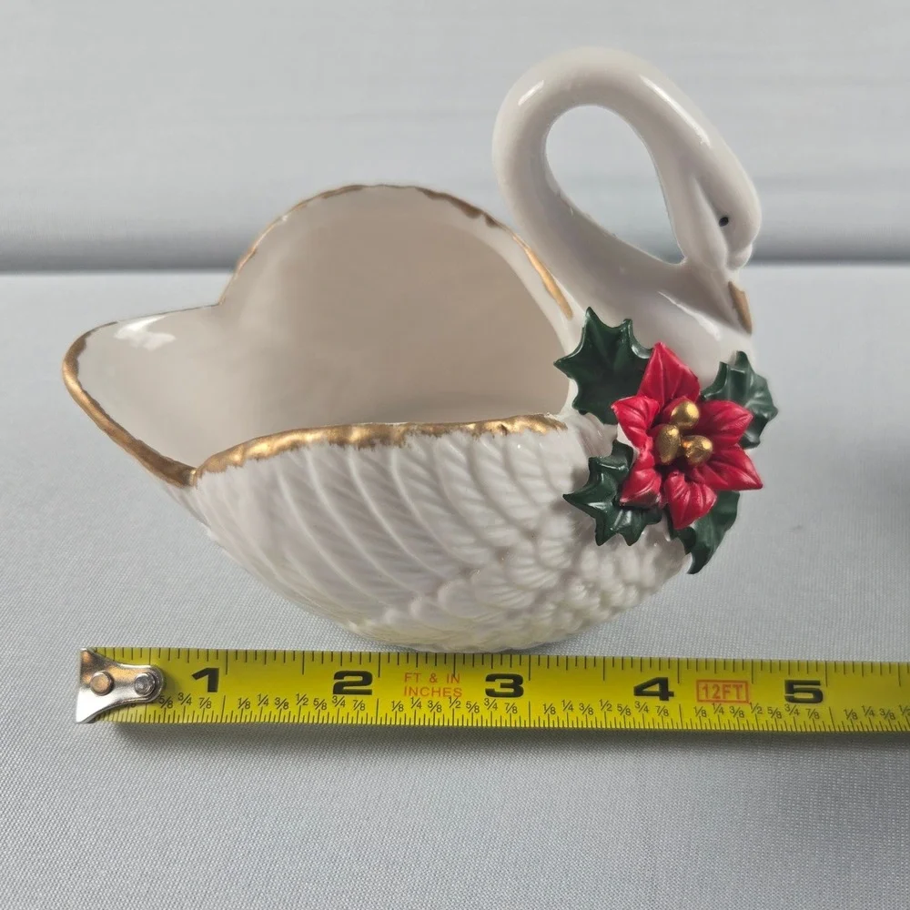 Vintage Hermitage Pottery Swan Poinsettia Christmas Decor Planters Set of 2